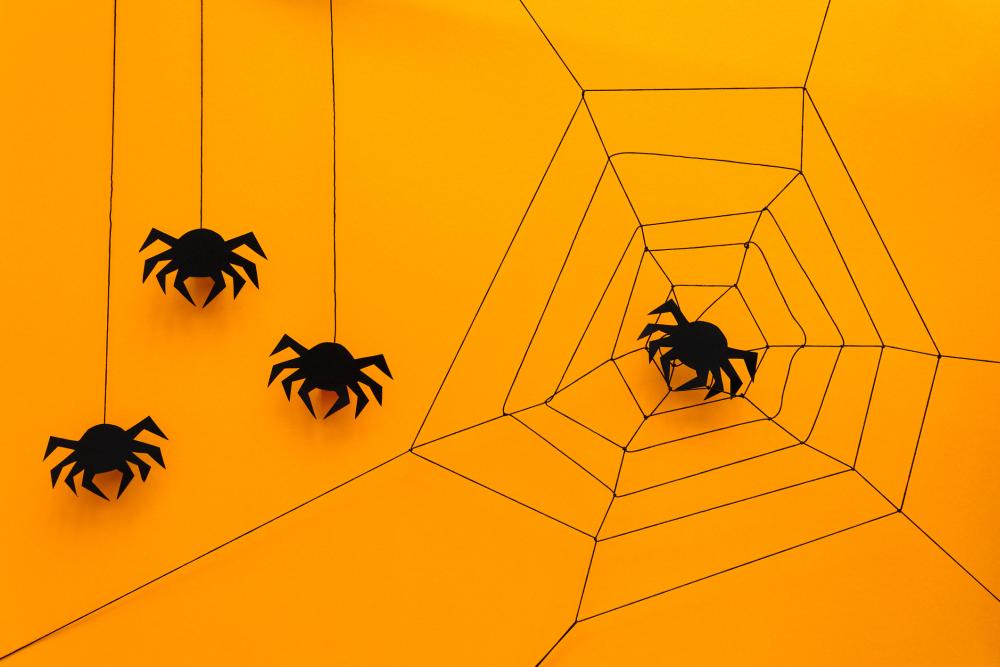 50 Spooky Halloween Spider Crafts, Decorations & Cookies