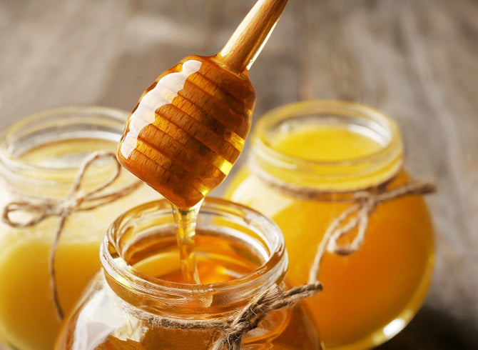 What Is the Difference Between Regular, Raw, and Manuka Honey?