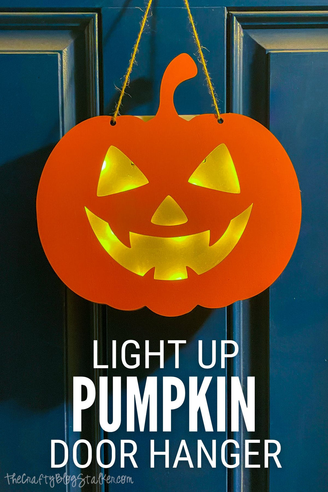 How to Make a Light Up Pumpkin Door Hanger for Halloween